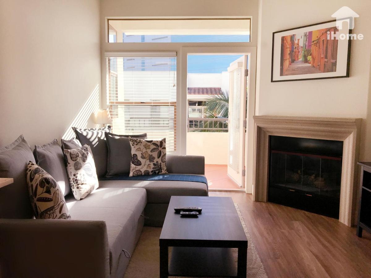 Perfect Near Ucla W Parking Gym Pool Wifi In Westwood B3 Appartement Los Angeles
