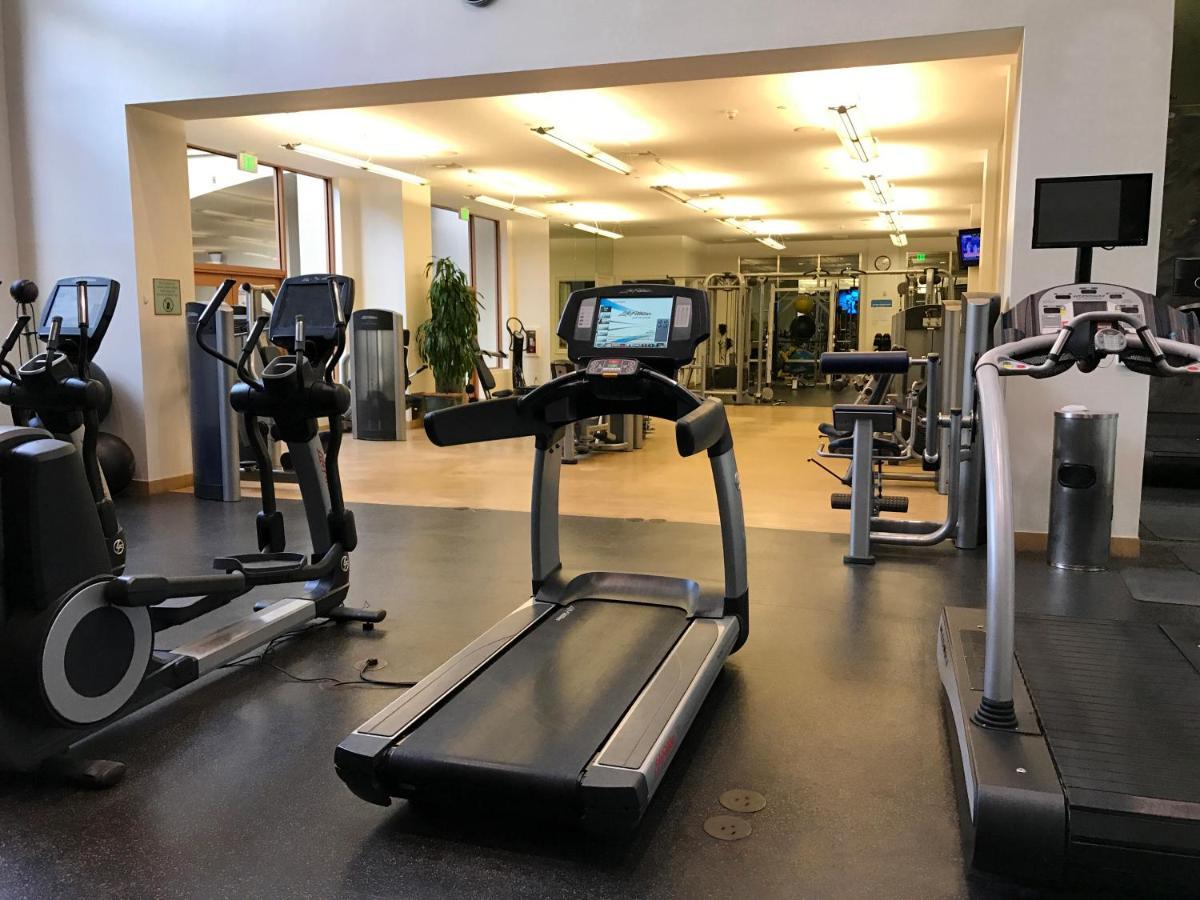 Perfect Near Ucla W Parking Gym Pool Wifi In Westwood B3 Appartement Los Angeles